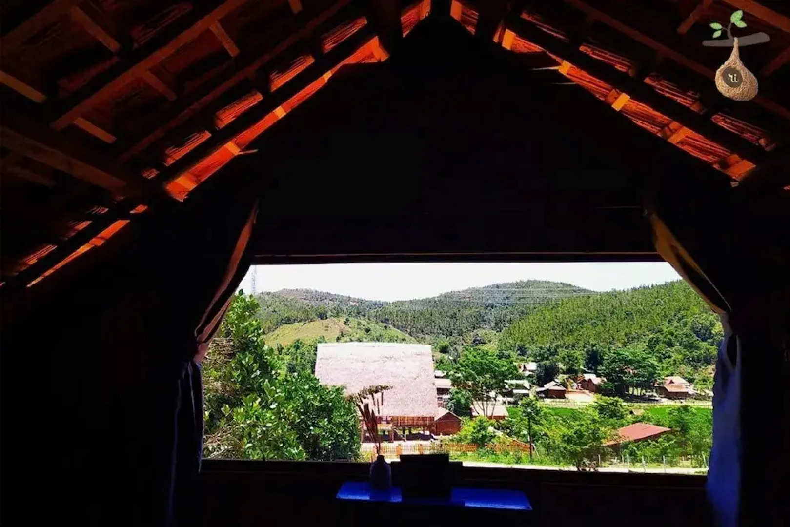 To Chim Ri Homestay Mang Đen