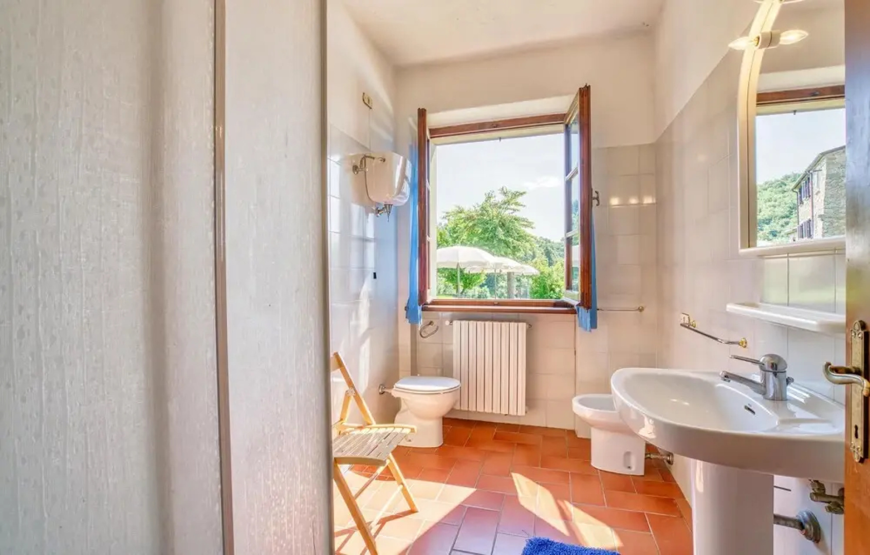 Nice Apartment in Cortona AR With 1 Bedrooms, Wifi and Outdoor Swimming Pool