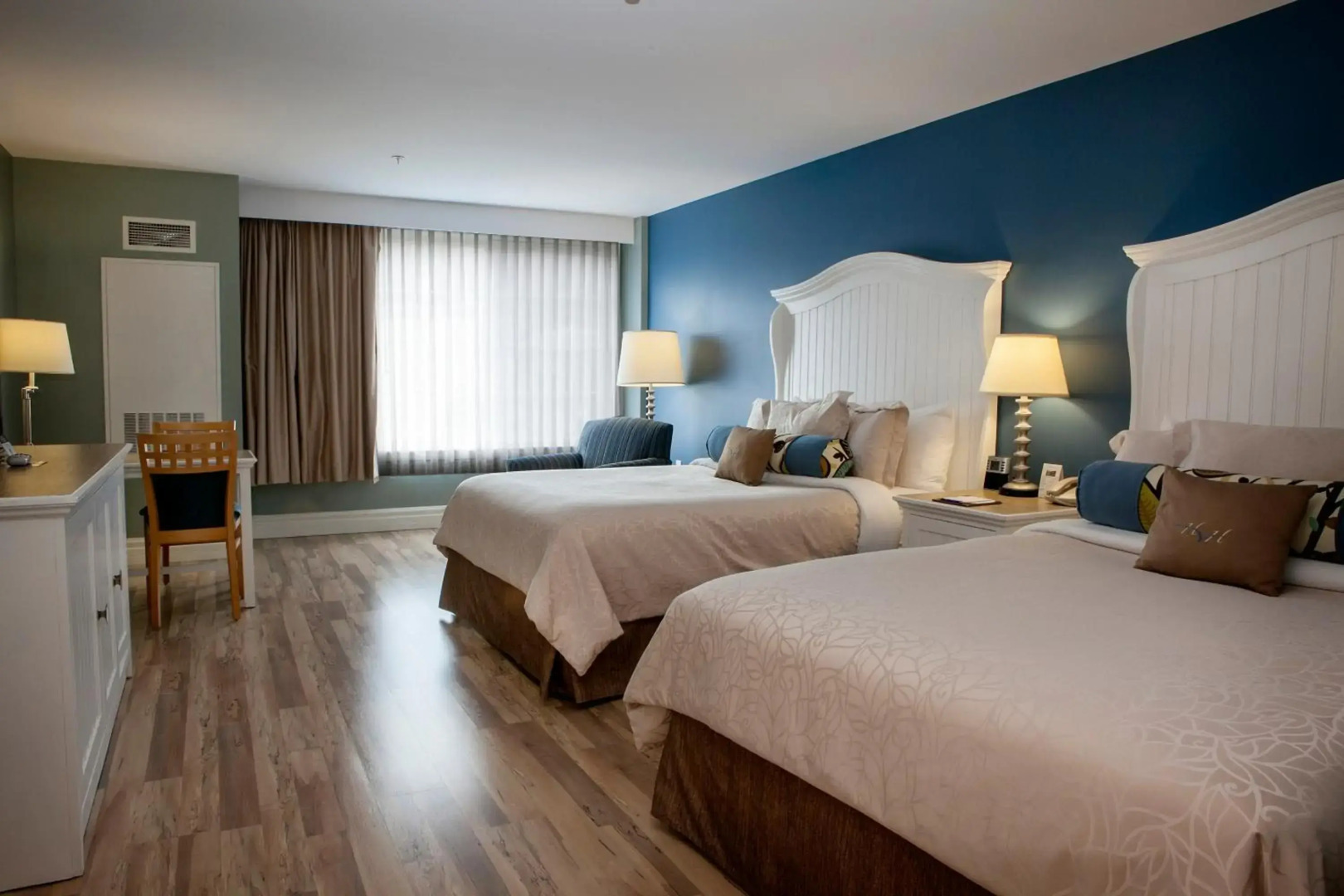 Watkins Glen Harbor Hotel