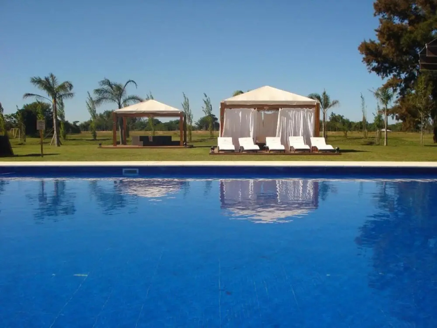 Howard Johnson Resort Spa and Convention Center Lujan