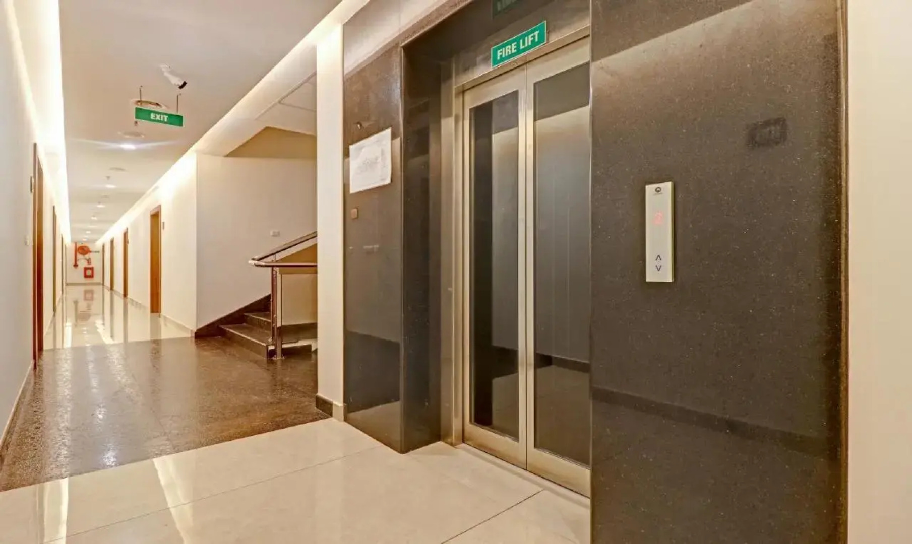 Treebo Premium Vahada