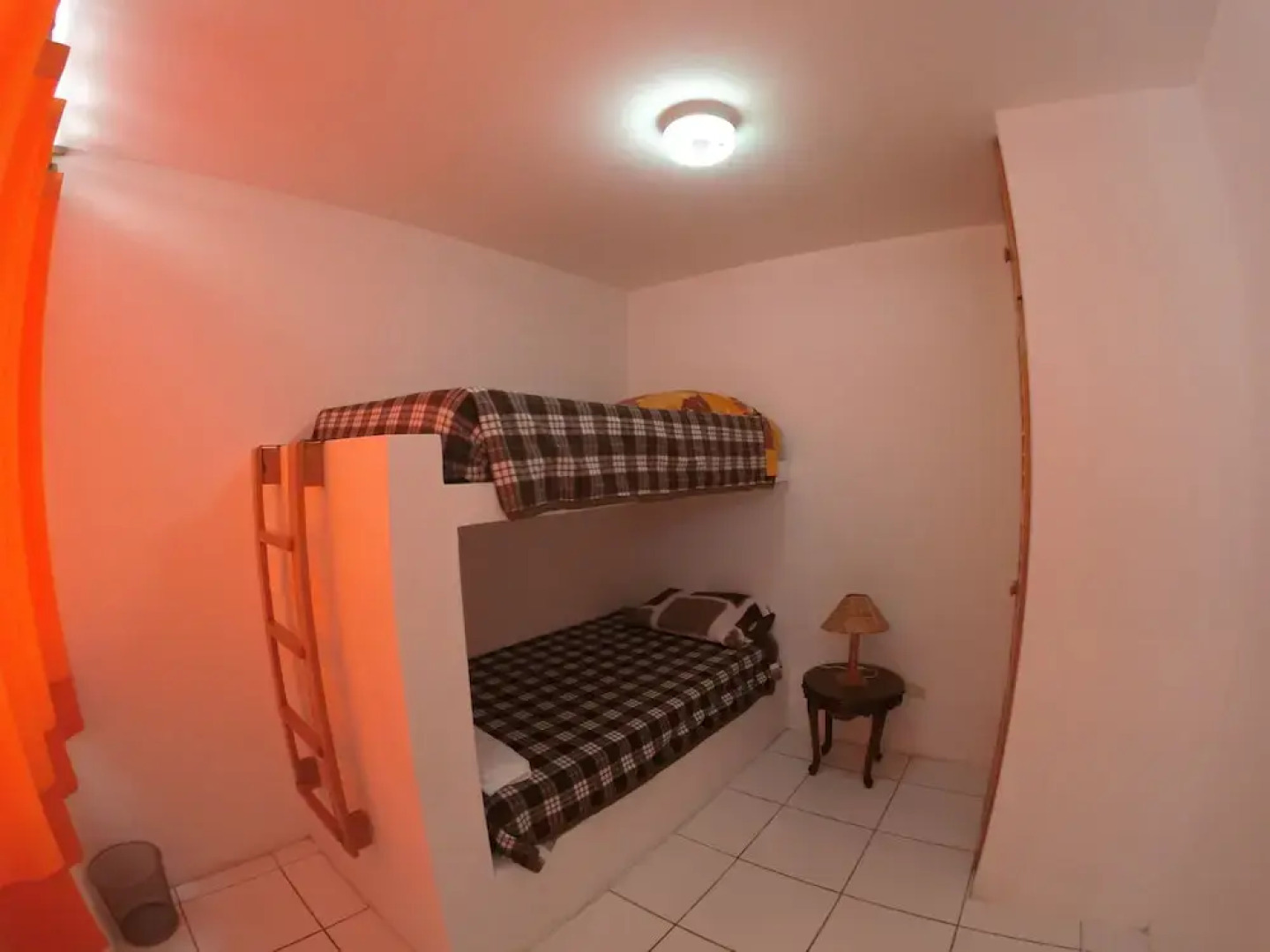 Waves Surf Camp Peru - Hostel