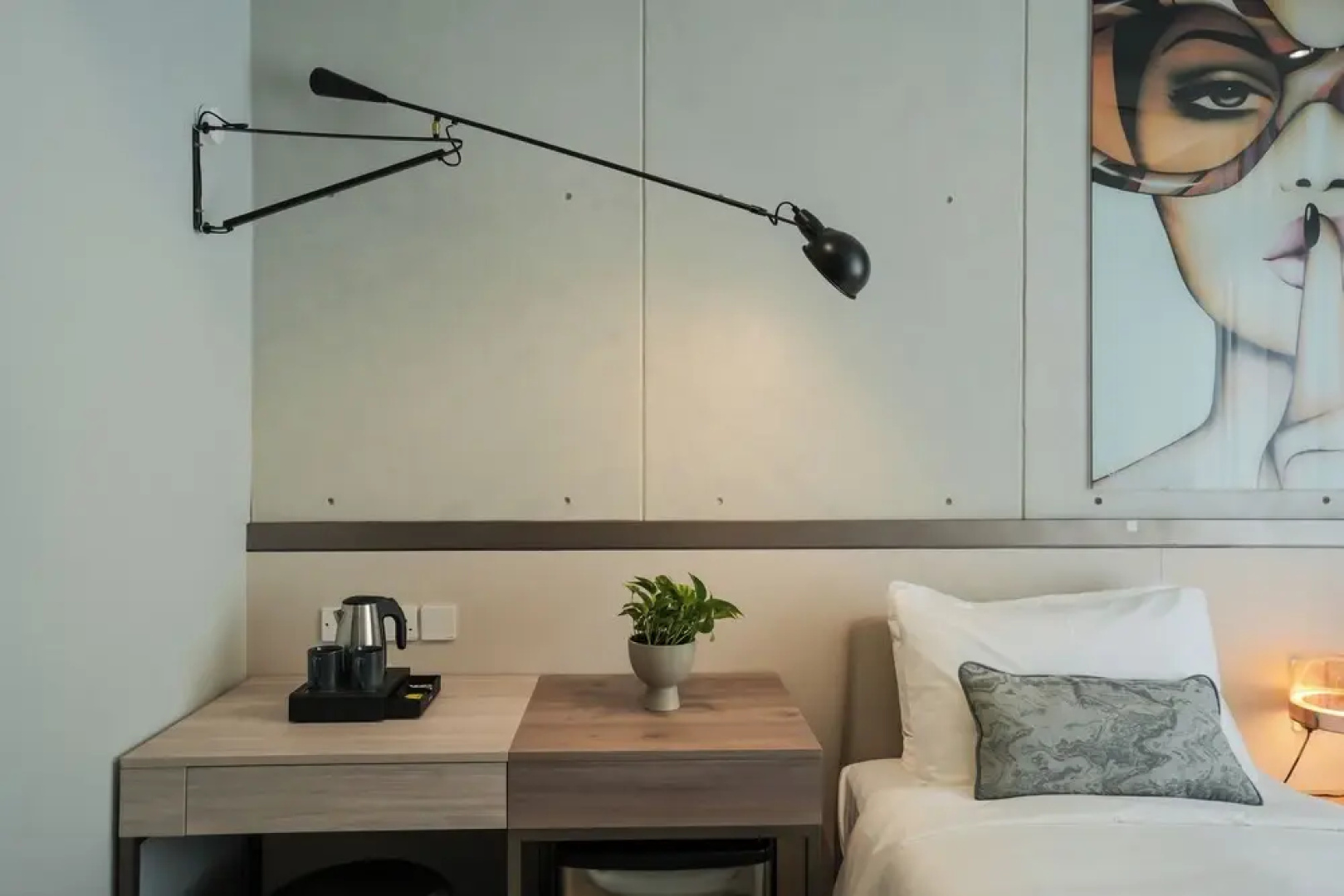 SeSaya Poshtel & Bistro - Colombo's Newest and Finest Poshtel Dorms and Rooms