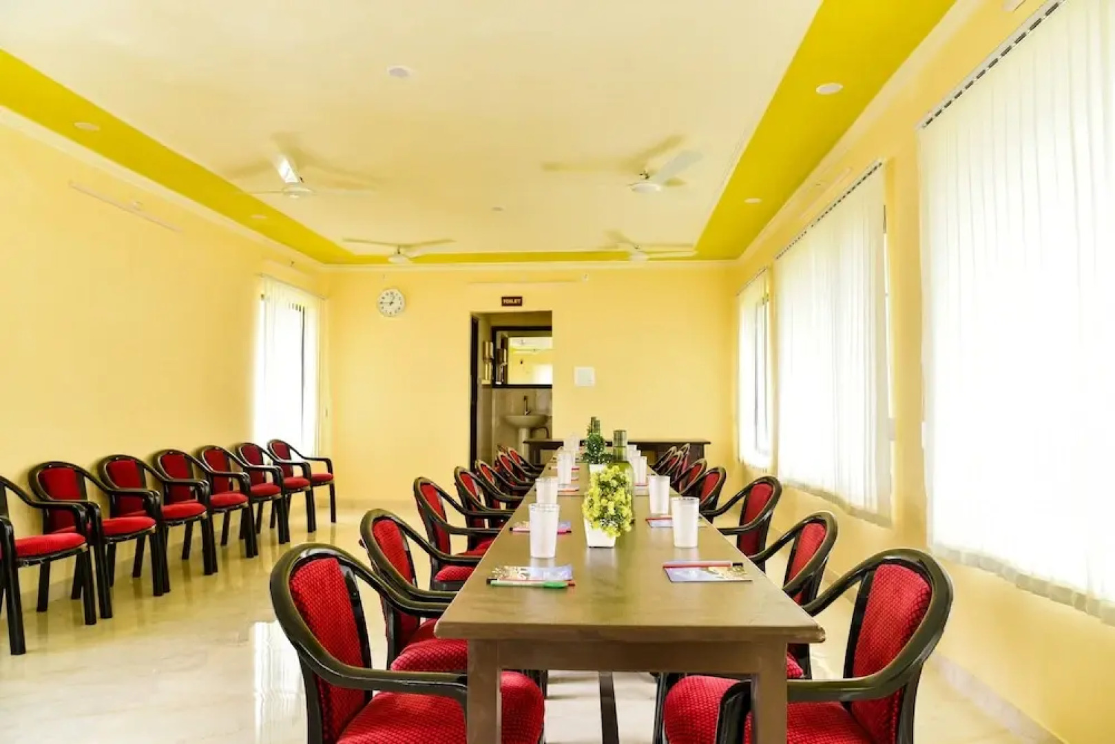 Charekh Food & Forest