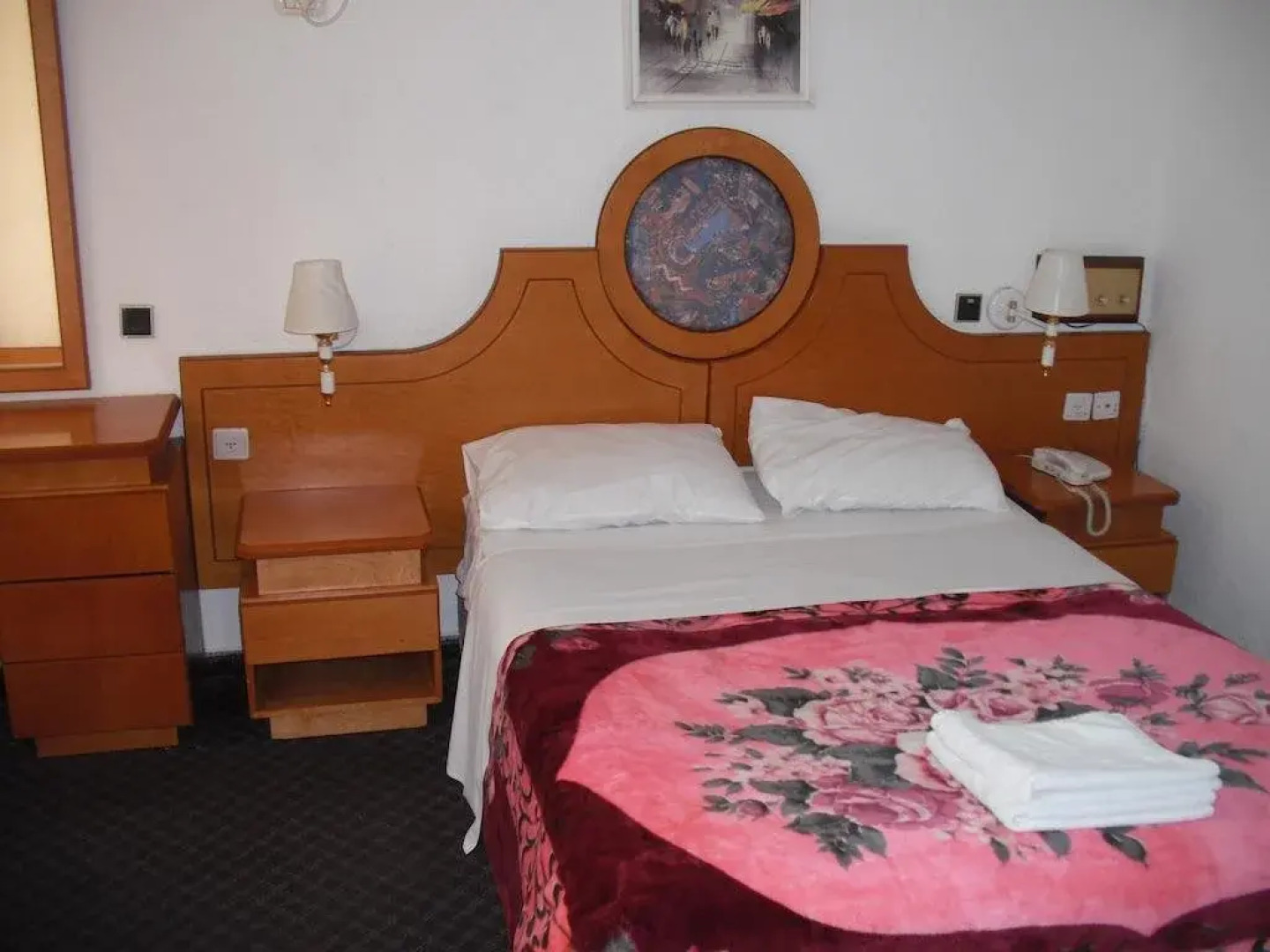 King Koresh Hotel