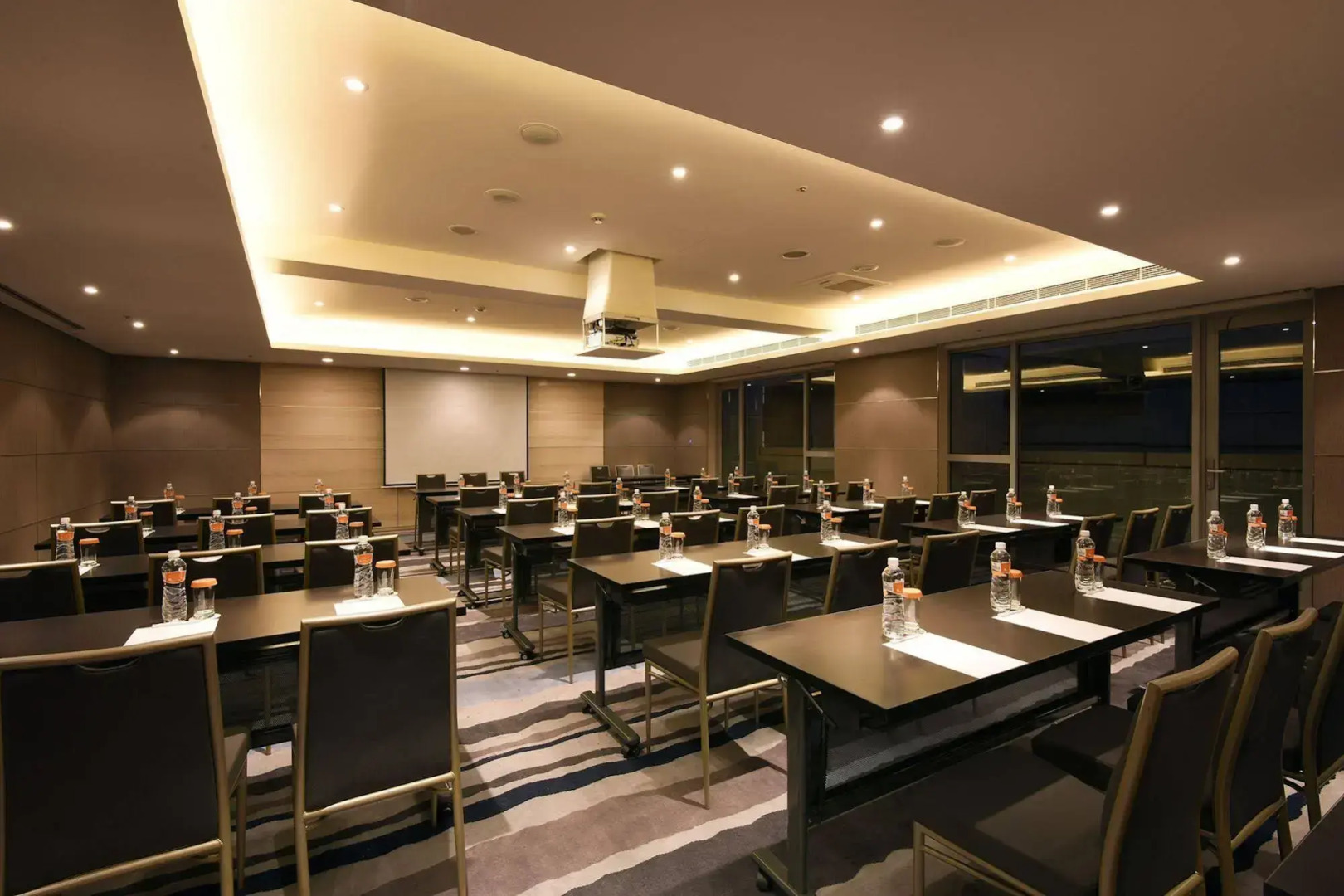 HOTEL COZZI Ximen Tainan