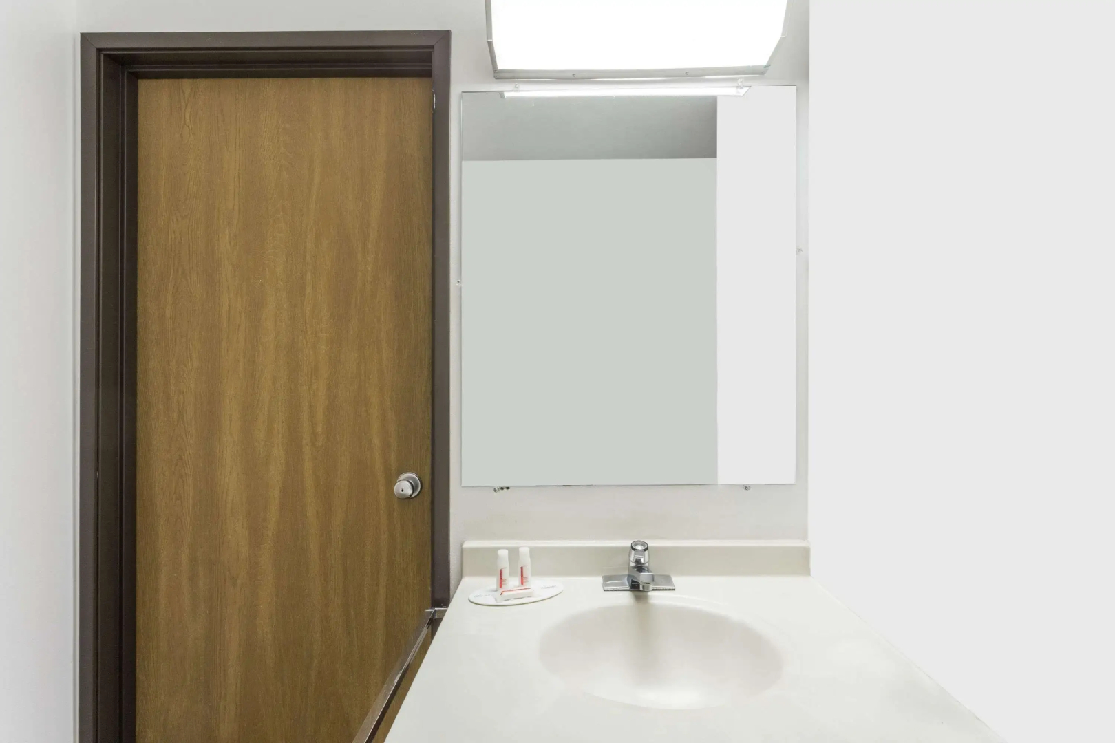 Super 8 by Wyndham Logan