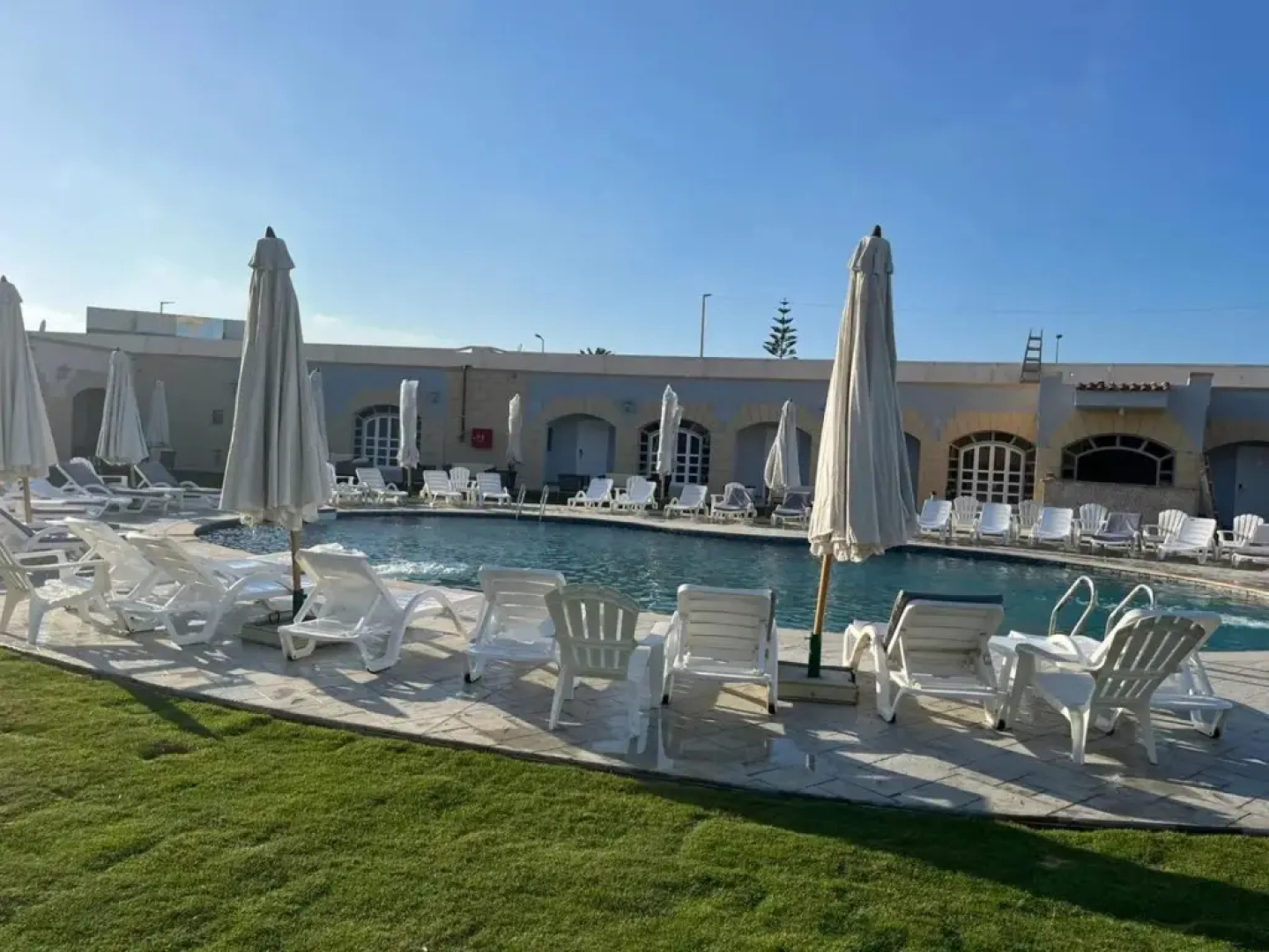 Golden Lake Hotel