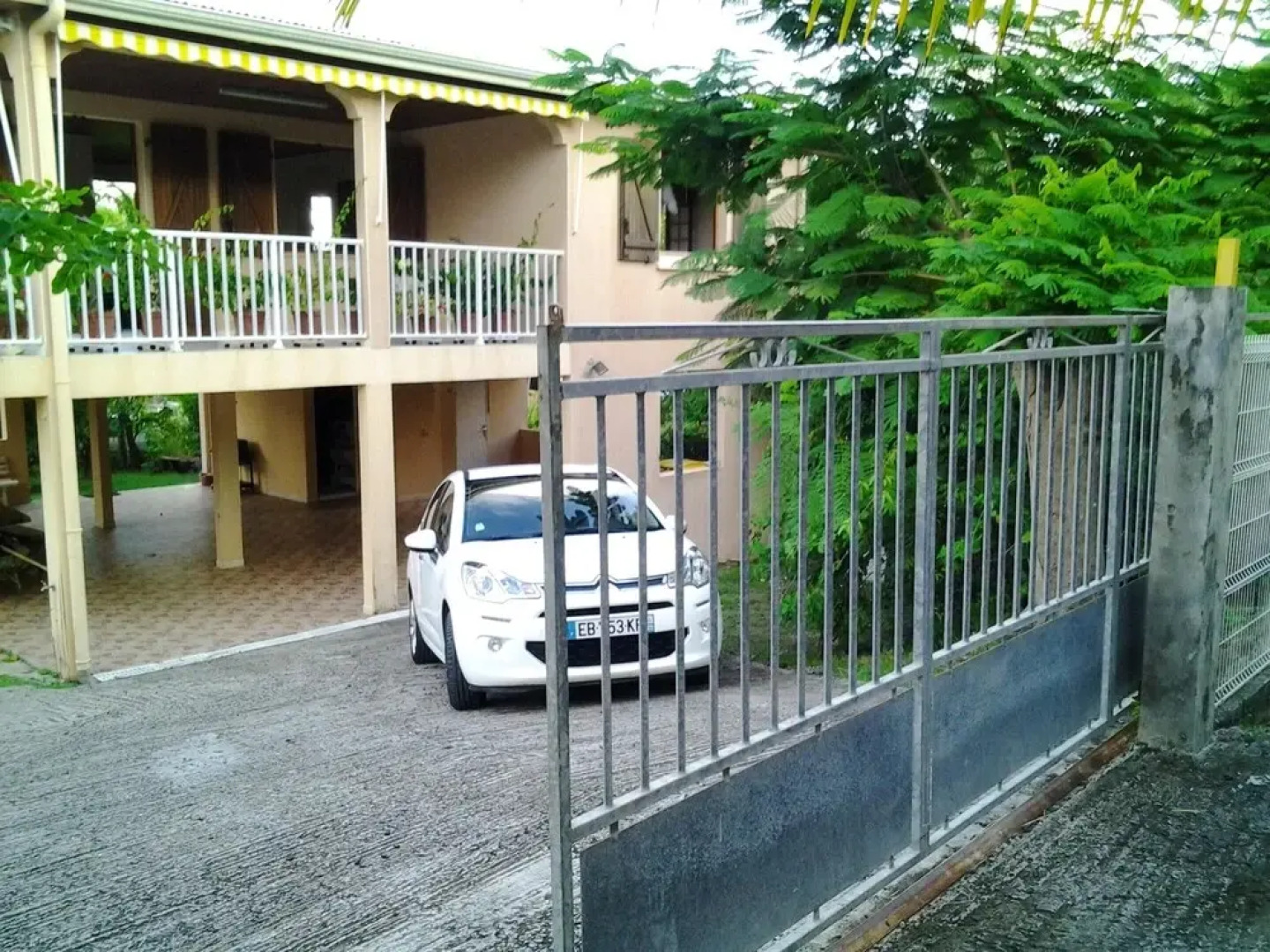 House With 2 Bedrooms in Sainte-anne, With Wonderful Mountain View, Fu