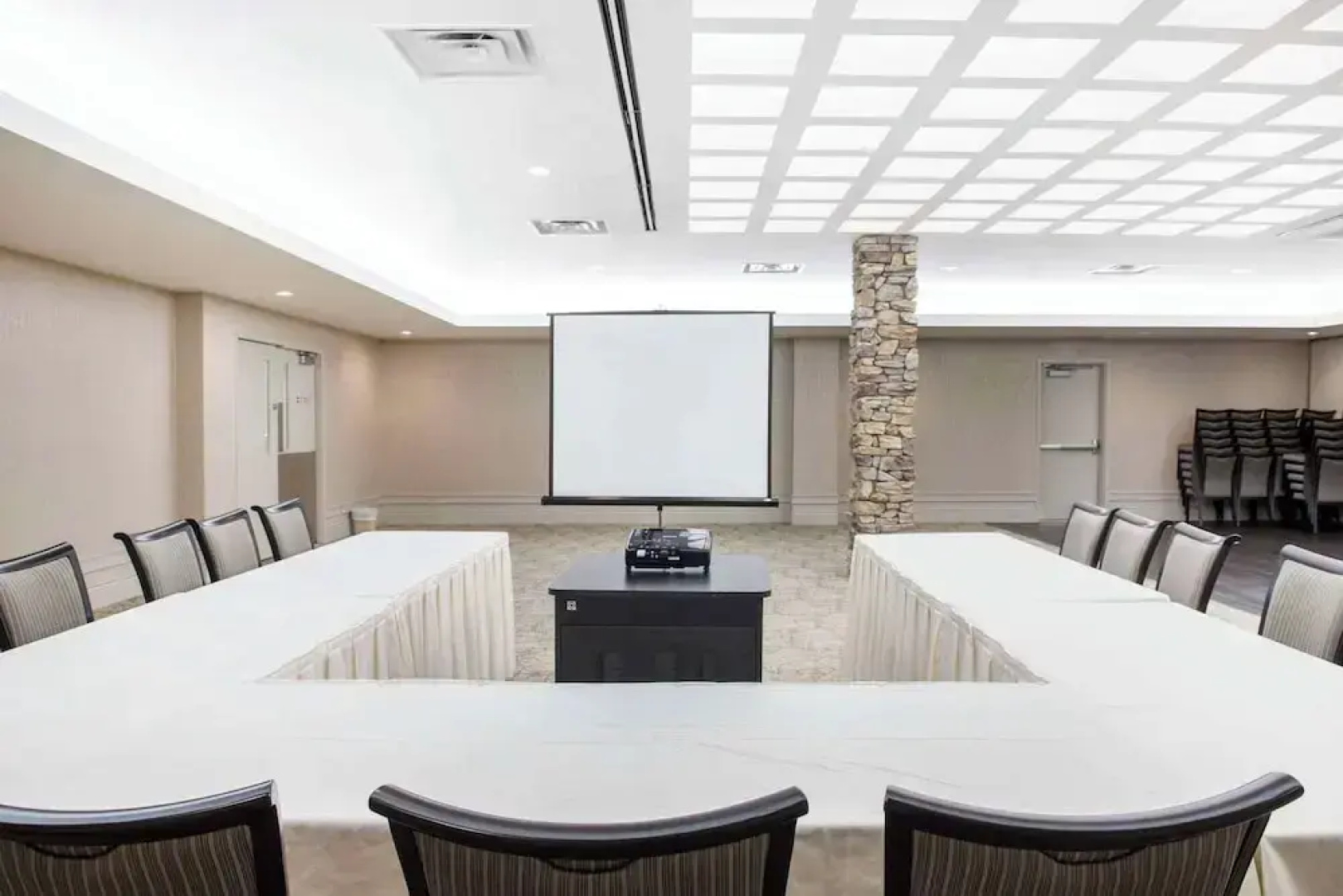 Clarion Hotel & Conference Centre Pembroke