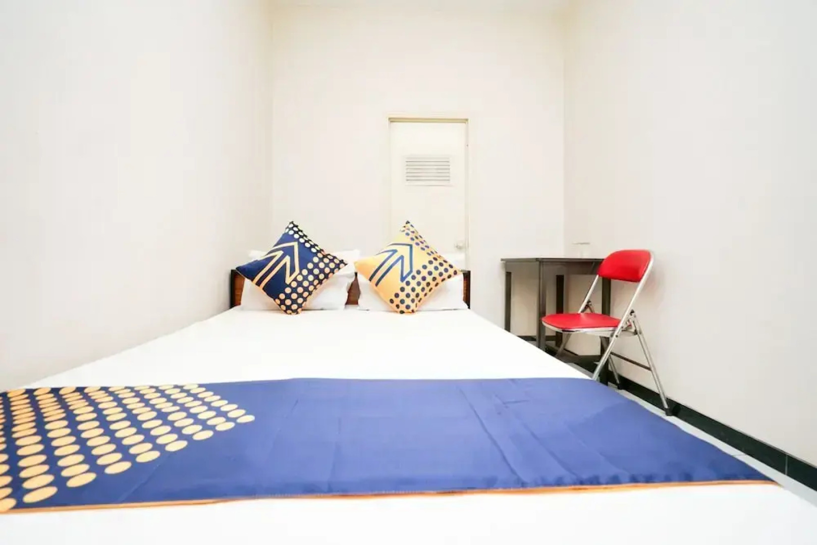 OYO Life 2090 Ratna Backpacker Syariah