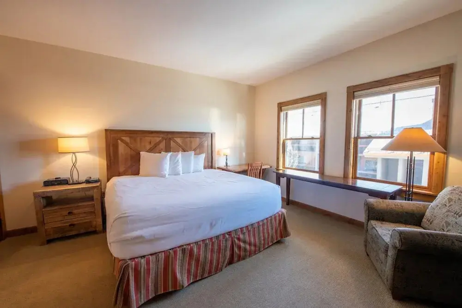 Beautifully Renovated Two Bedroom Condo with a Balcony in Mountaineer Square 2 Condo - No Cleaning Fee! by RedAwning