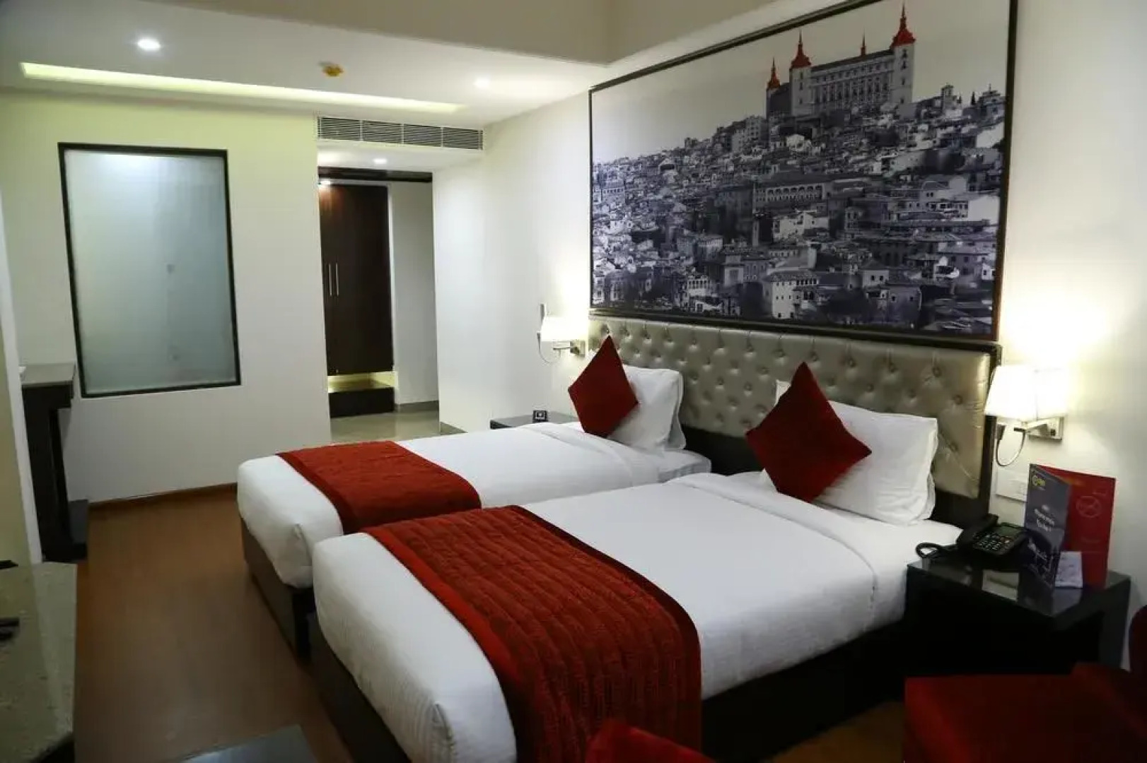 OYO Premium Ptl Chowk Phase 5 Mohali(Cha095)