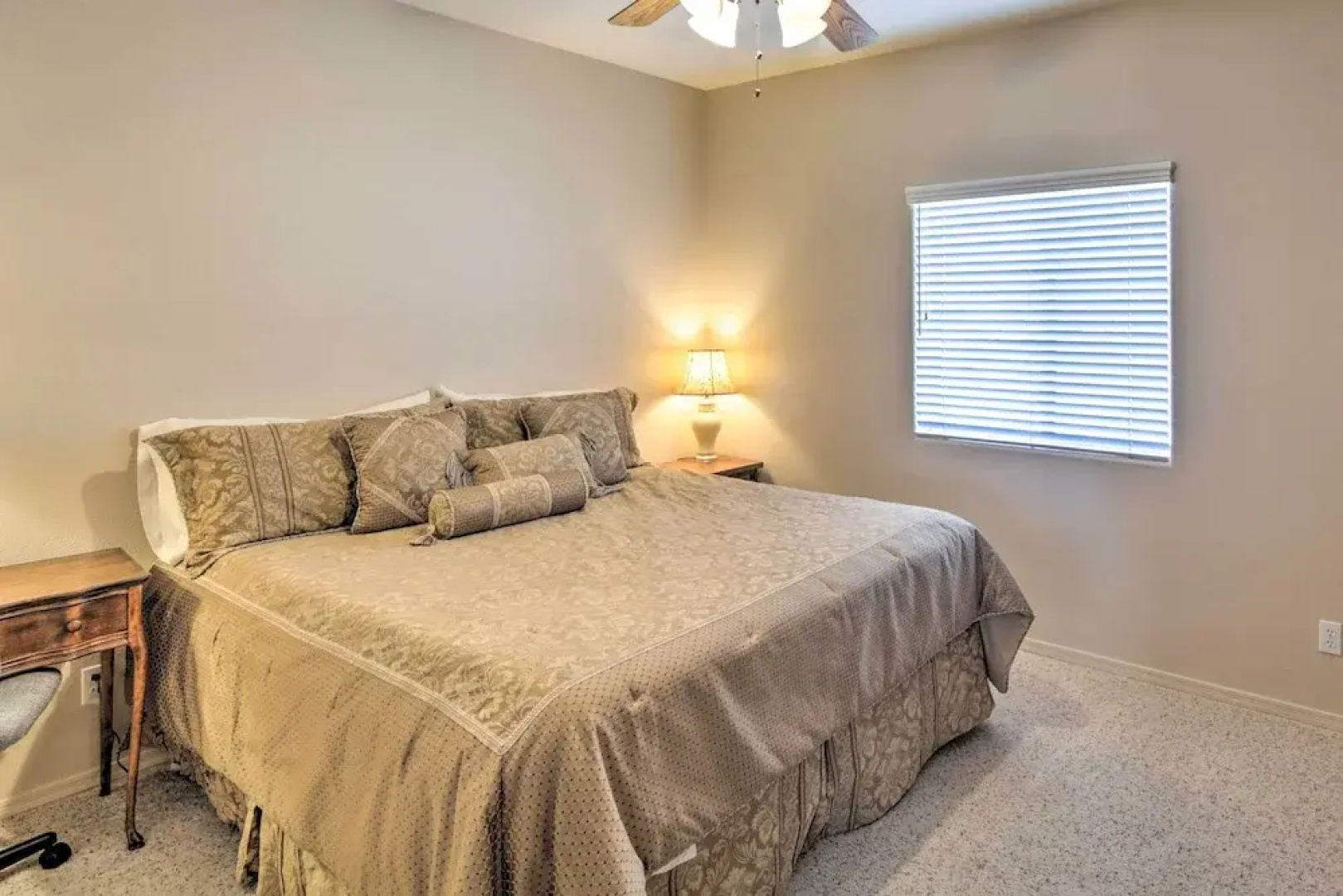Pool & Yard: Pet-friendly Lake Havasu Home