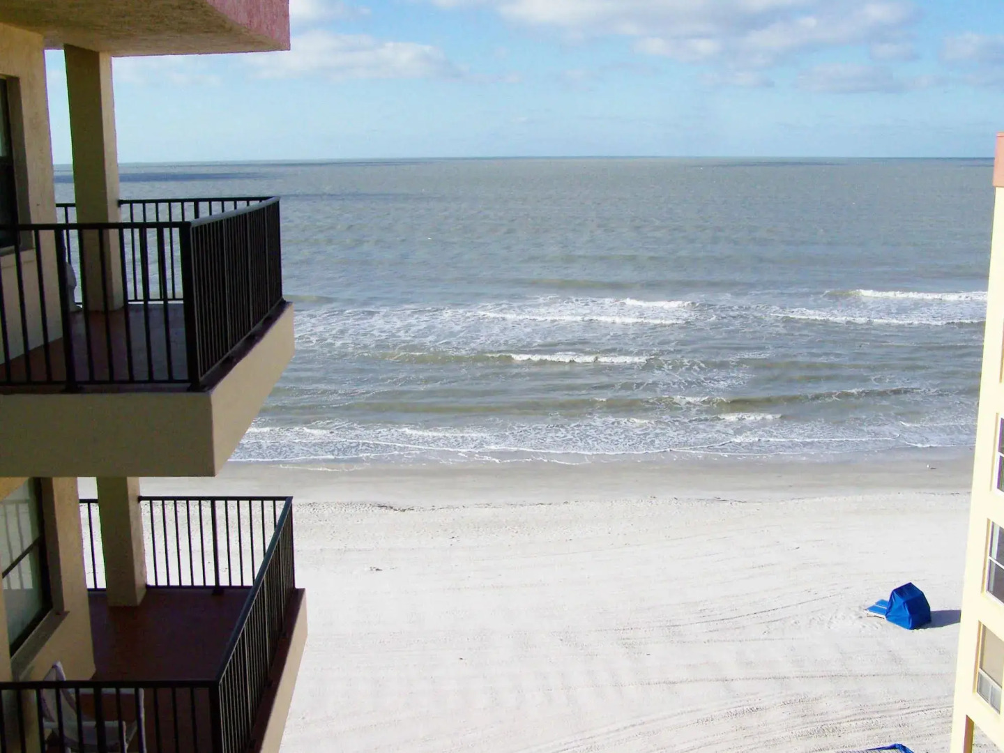 Las Brisas Condominiums