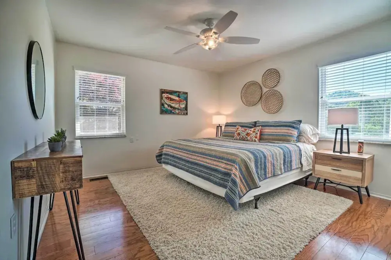 Hayesville Lake Getaway w/ Balcony & Mtn Views!