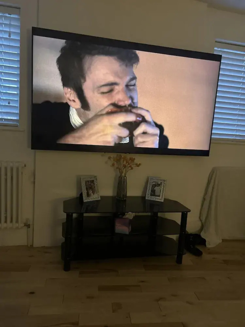 the sea lounge accommodation