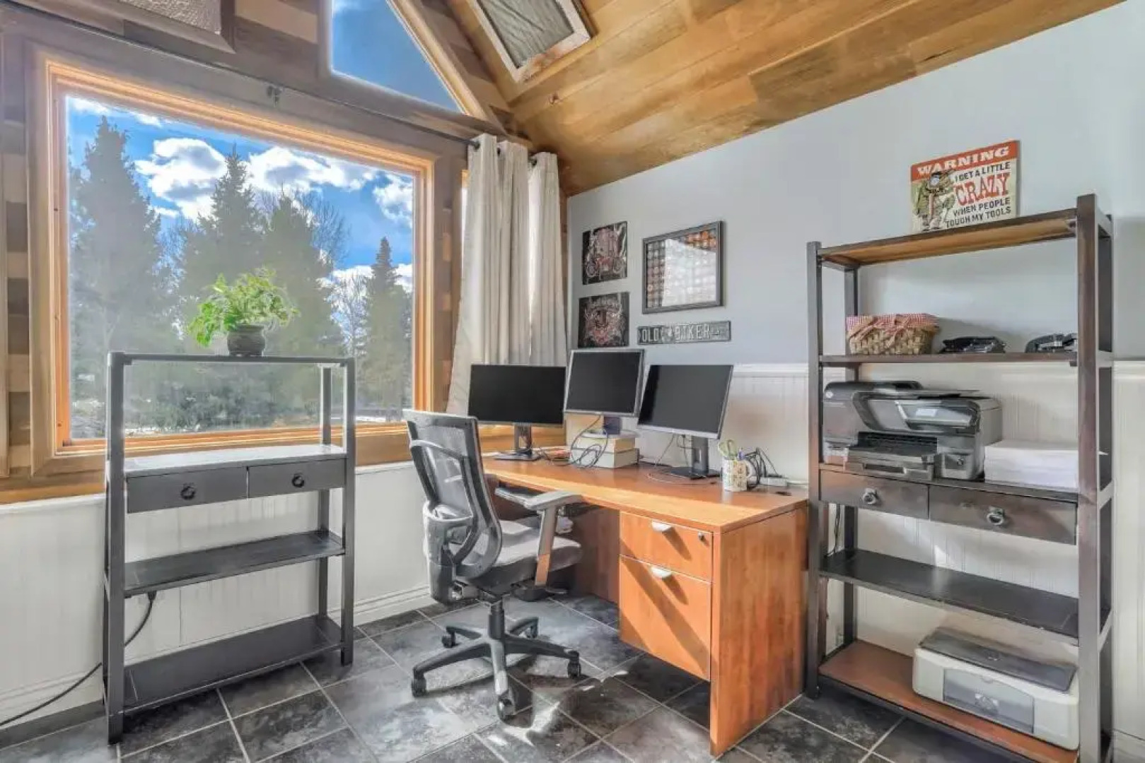 4BD Woodland Lodge Pool Table Grill Dogs Welcome