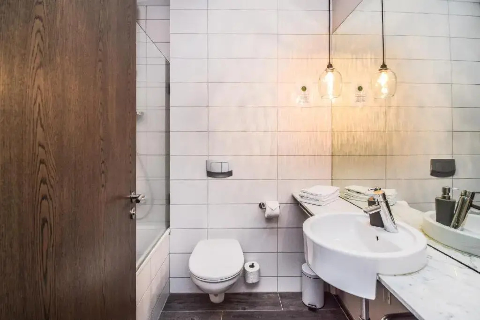 Bella Apartments & Rooms