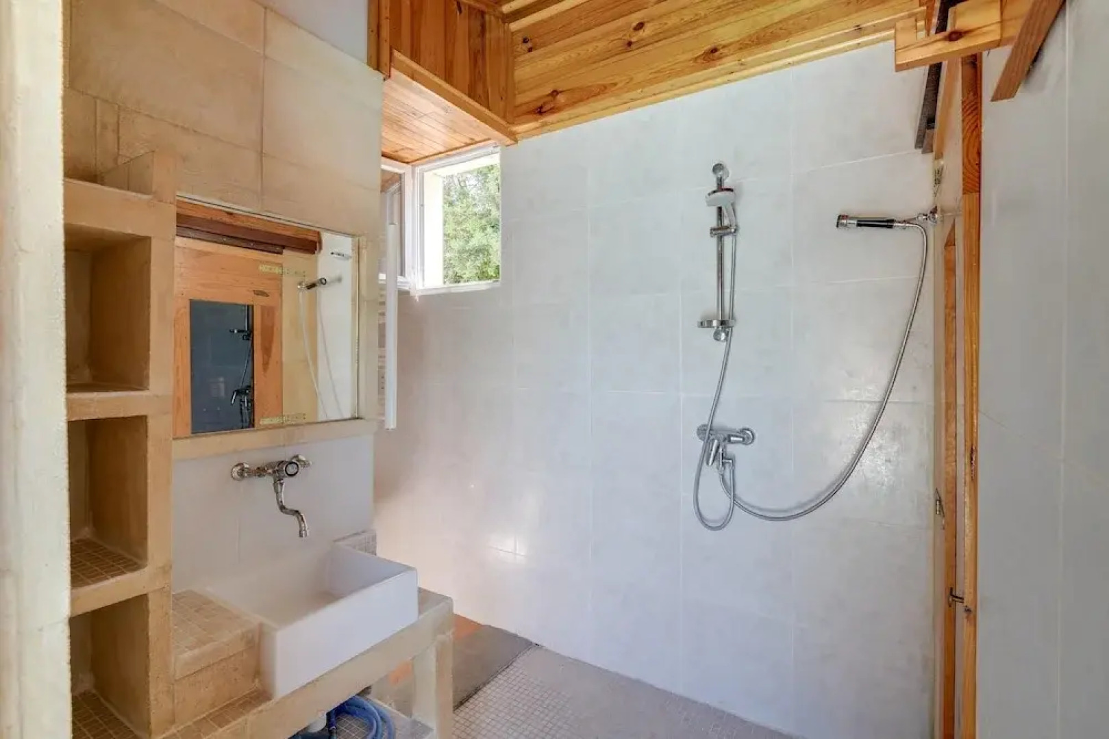 House With 3 Bedrooms in Oppède, With Wonderful Mountain View, Private