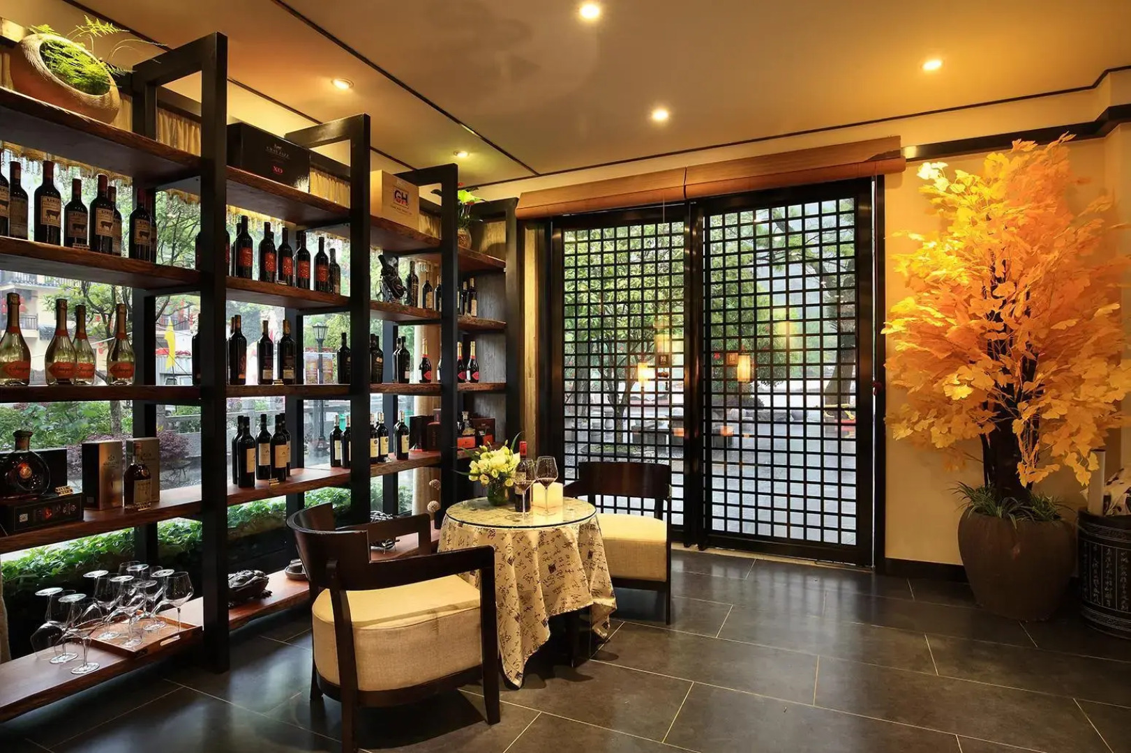 Peach Blossom Resort Hotel