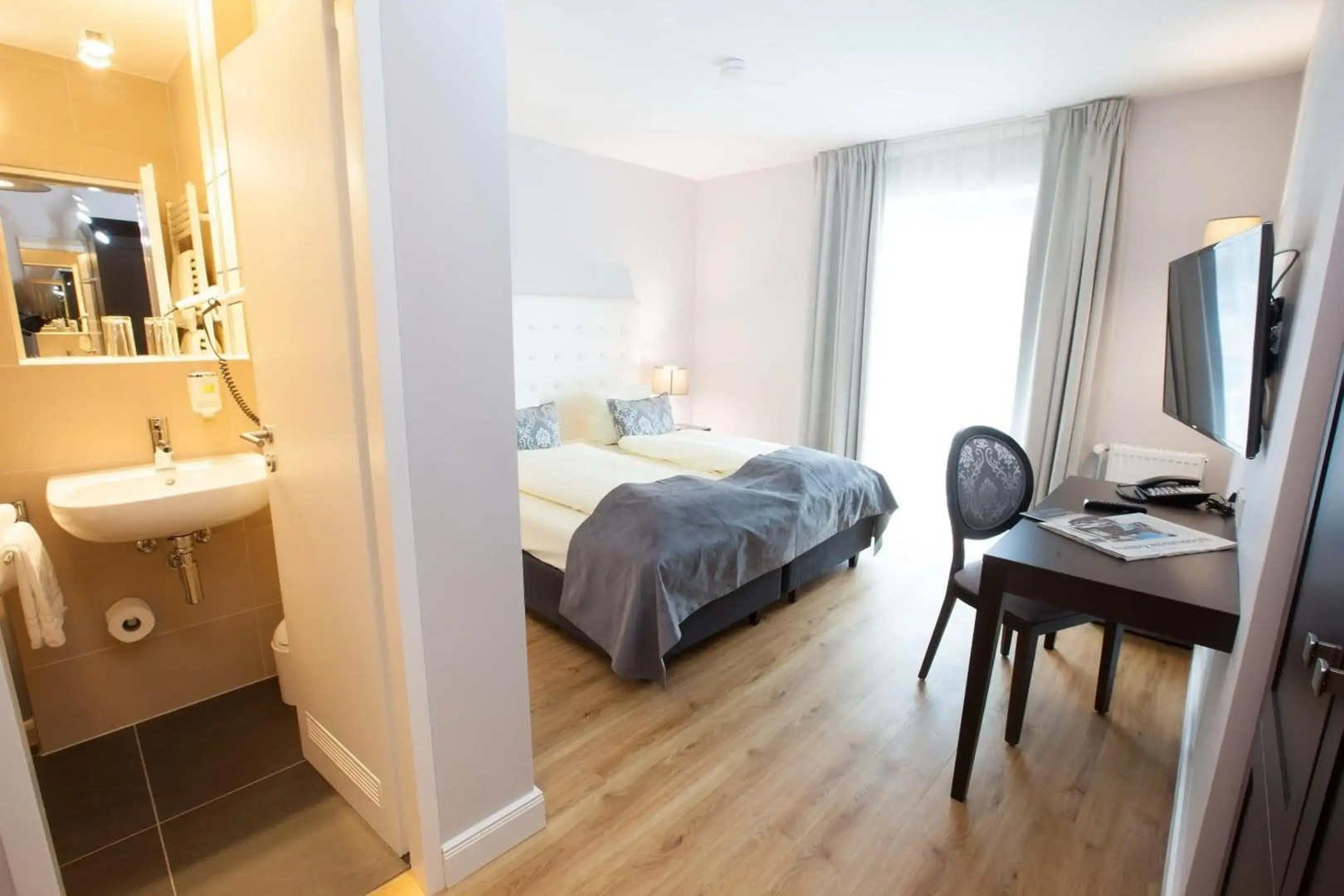 Hotel Rheinischer Hof