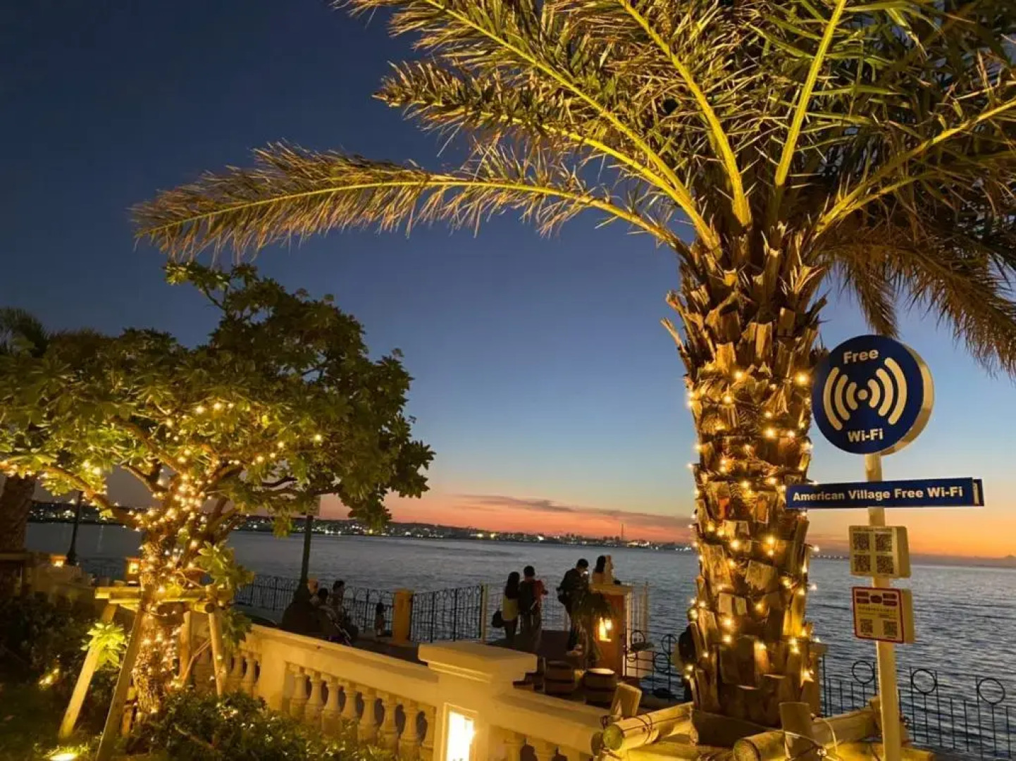 Sunset Beach Hotel