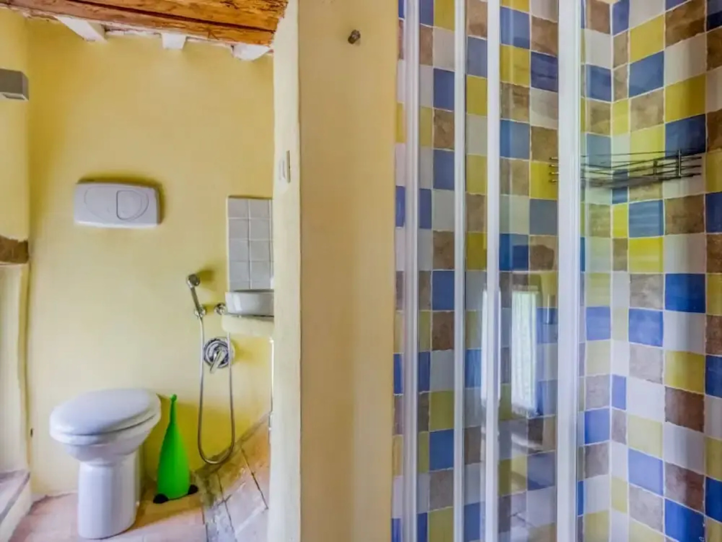 Lovely Holiday Home in Santa Vittoria In Matenano With Pool