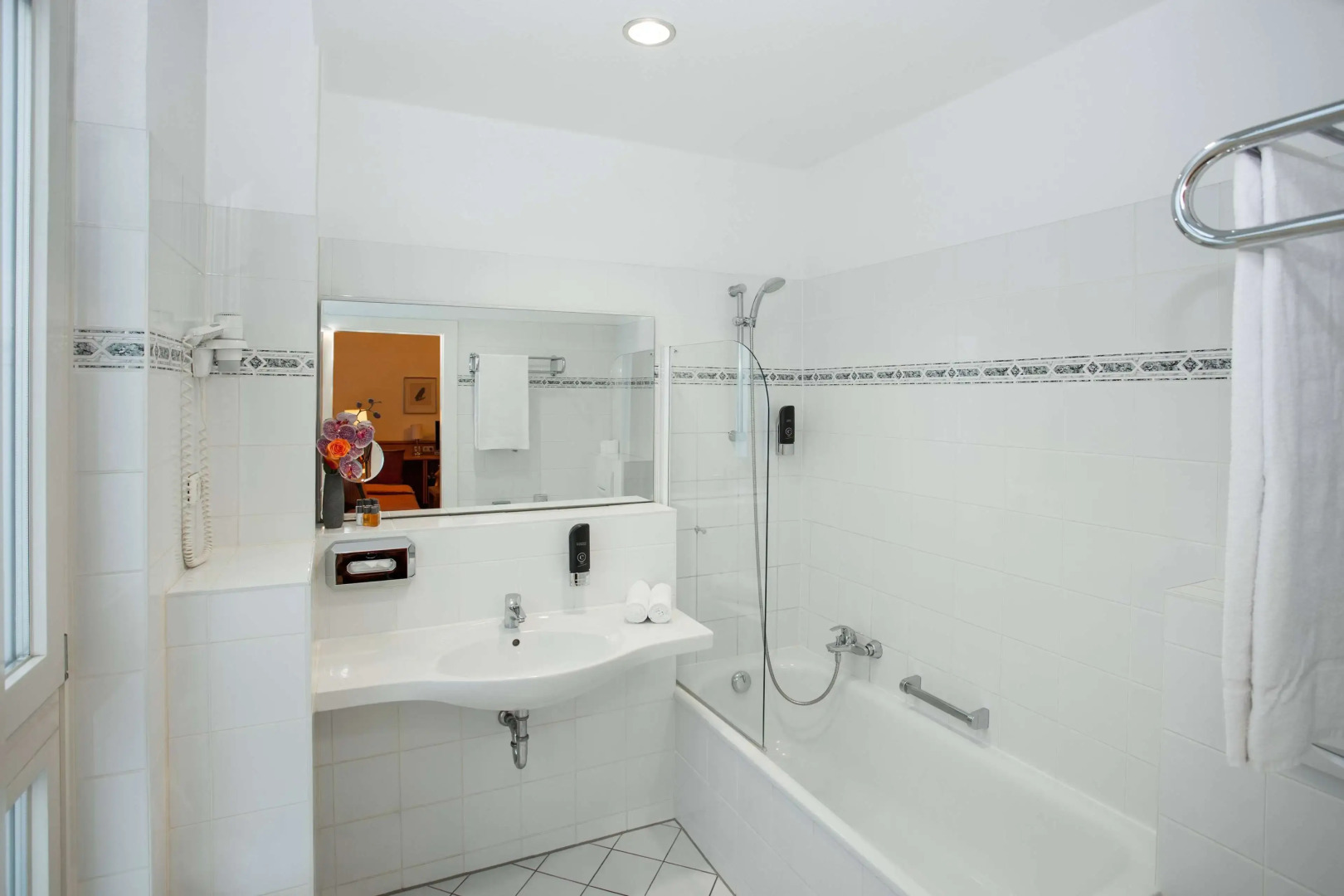 Centro National Frankfurt, Trademark Collection by Wyndham