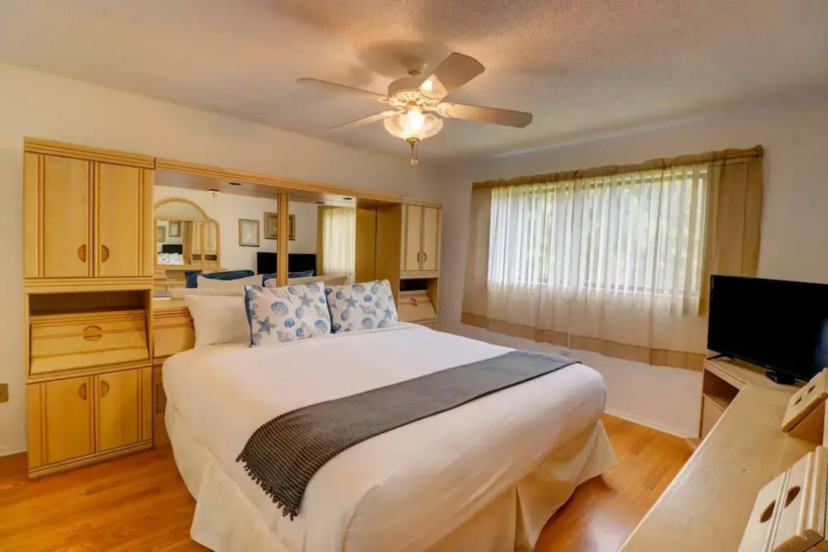 16360 Dublin Cir #202