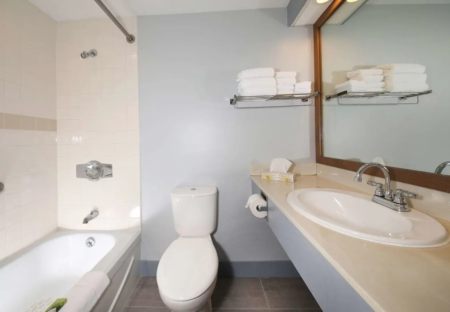 Loyalist Country Inn & Conference Centre