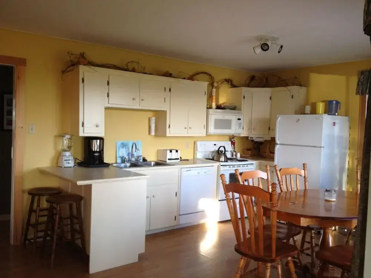 Amherst Cove Cottages