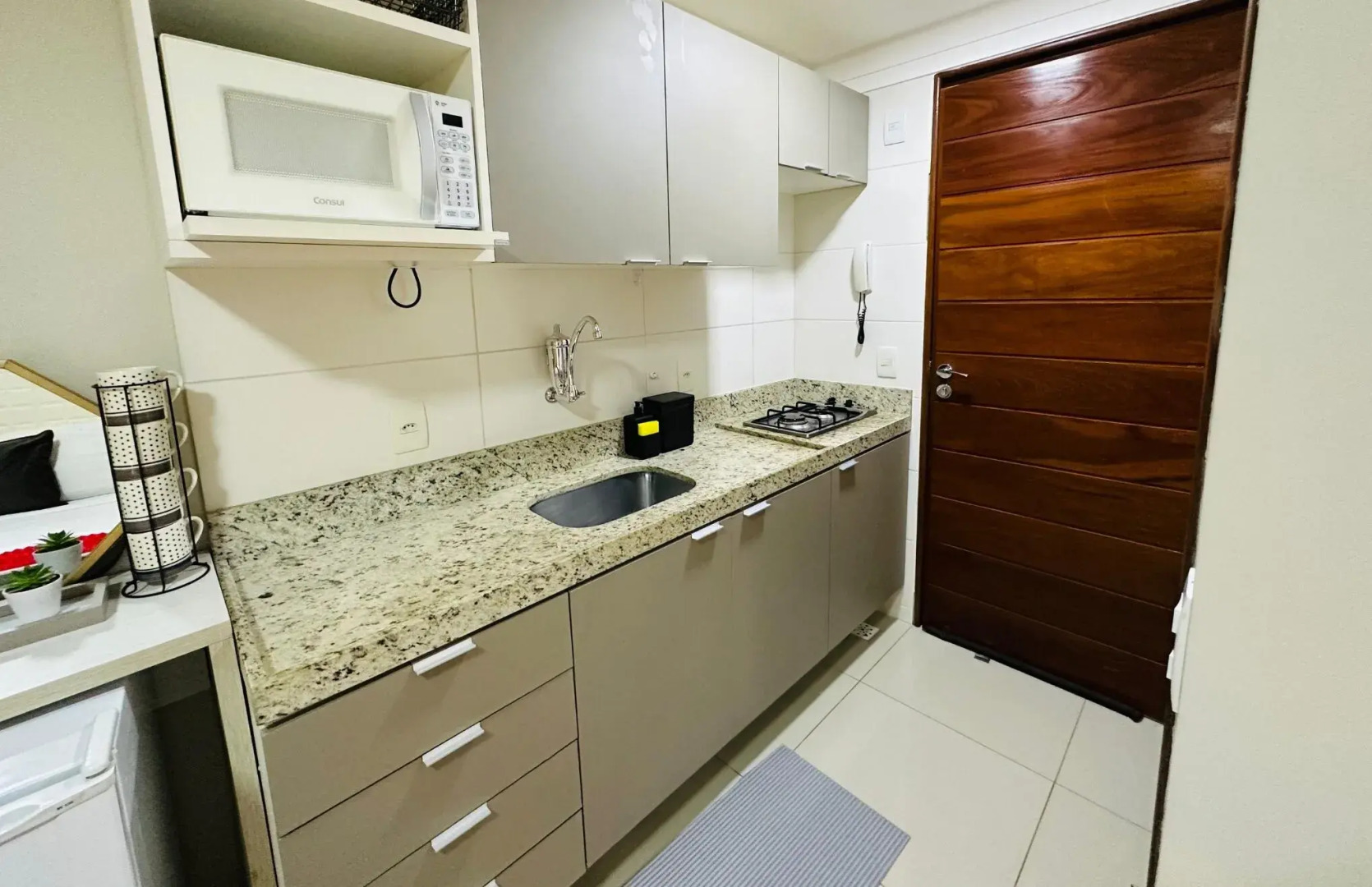 Mar Bello Plaza com TV 50p e Netflix