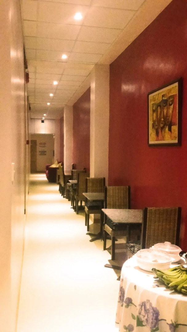 ZEN Rooms Basic White Knights Dumaguete