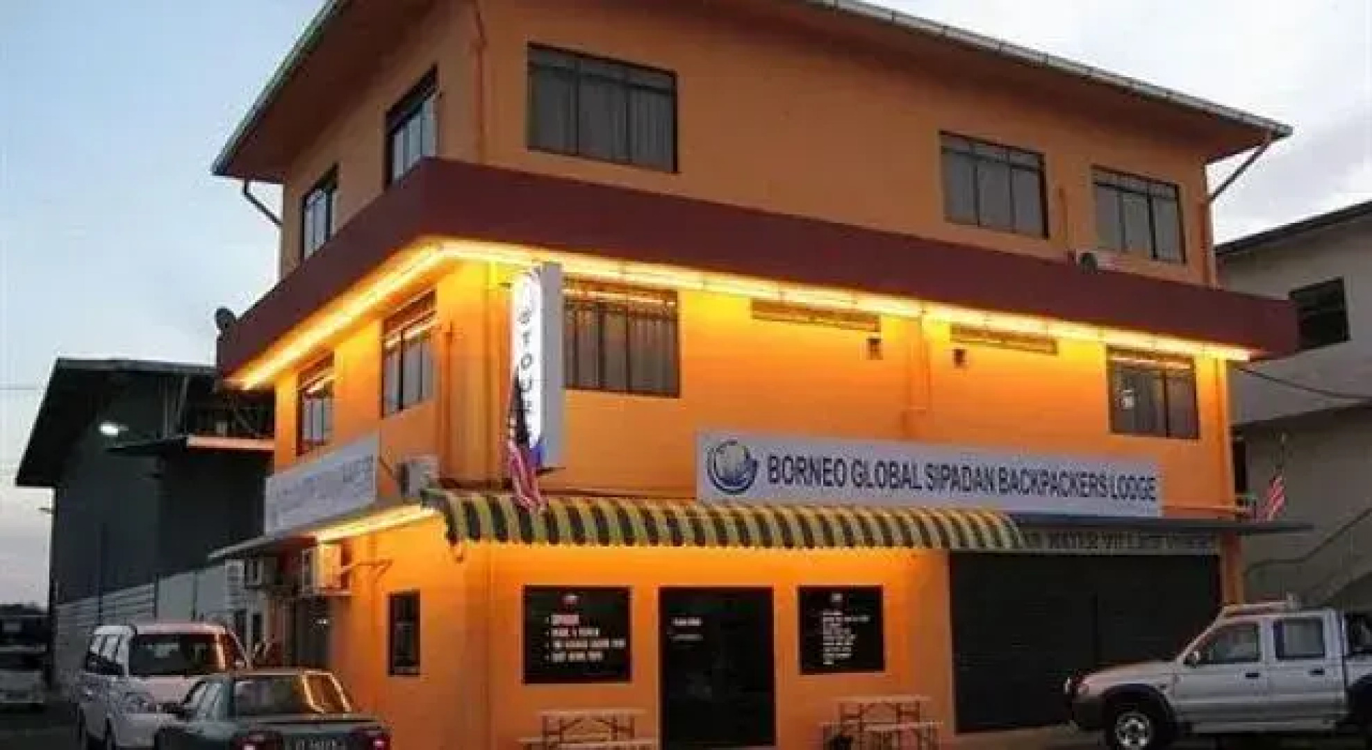 Borneo Global Sipadan Backpackers