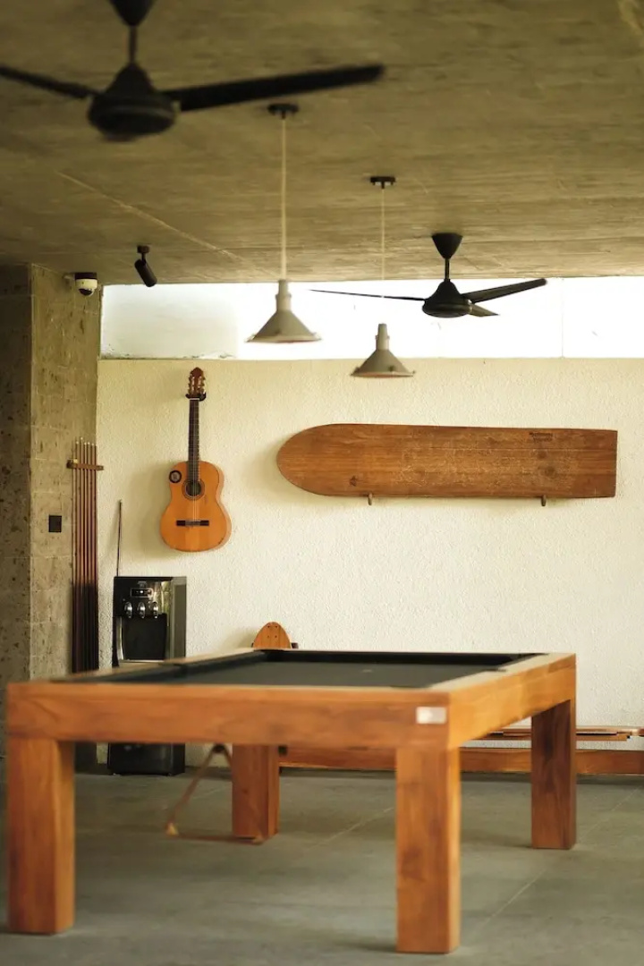 Wave House - Surf Camp