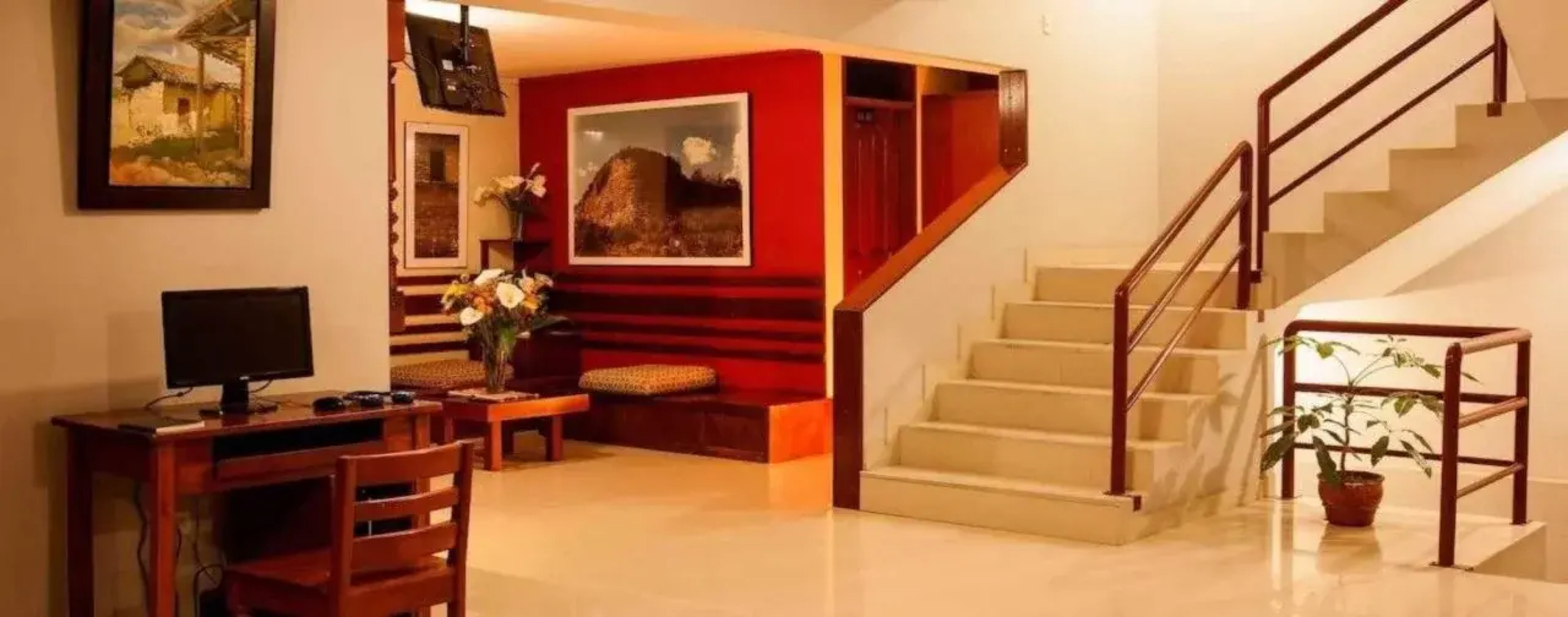 Explorer Deluxe Hotel