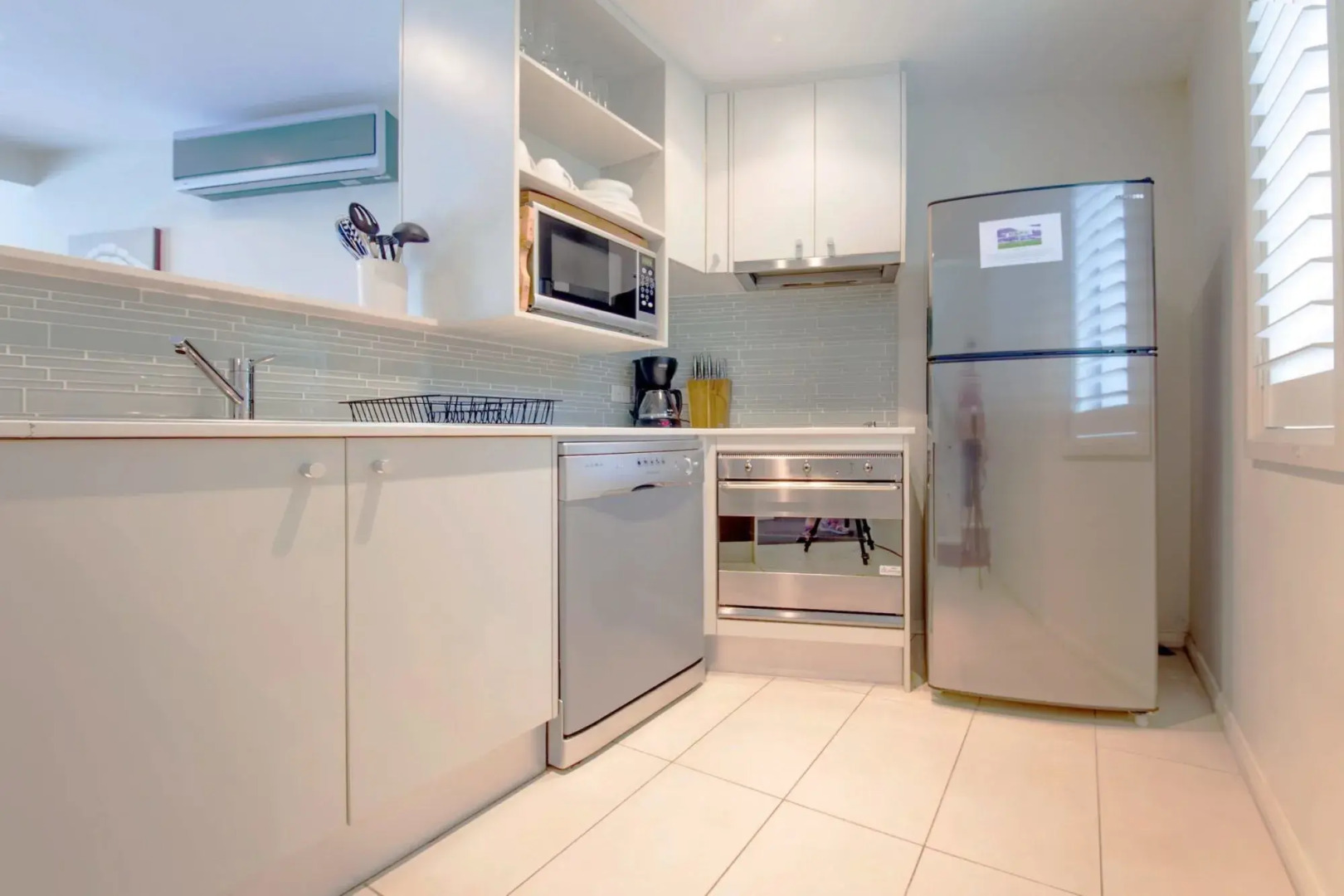 Pacific Blue Apartment 139, 265 Sandy Point Road