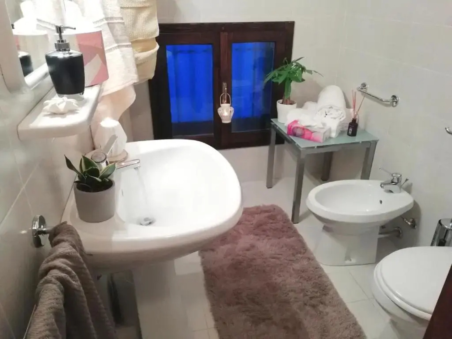 Elison-on the lake B&B