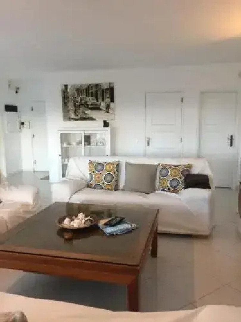 Casa Oléandro by Flo