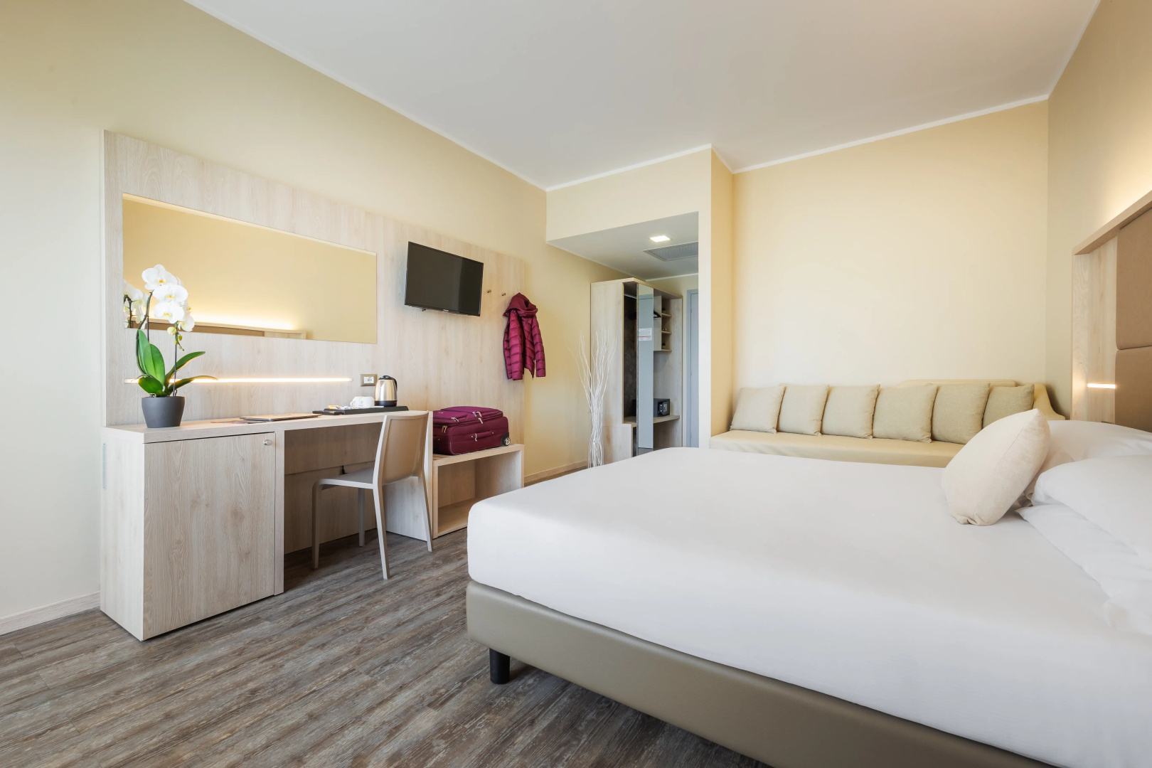 Отель Jr Hotels Gate 7 Bologna 