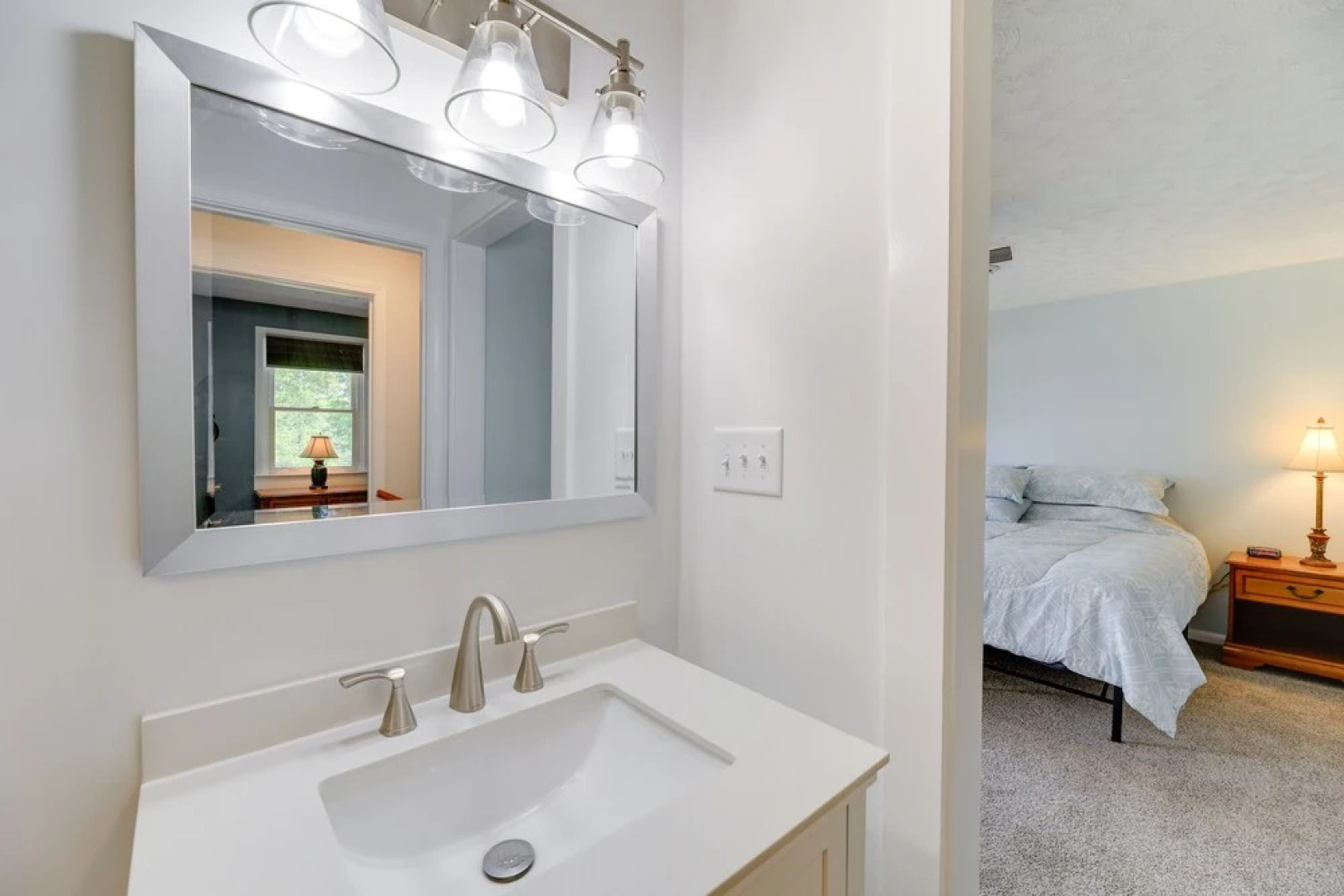 Well-equipped Morehead City Home ~ 5 Mi to Beach!