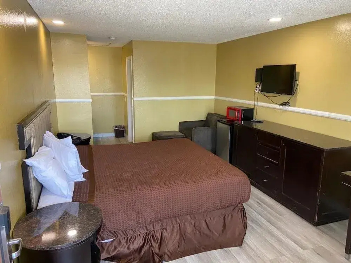 SimpleStay Suites - San Bernardino