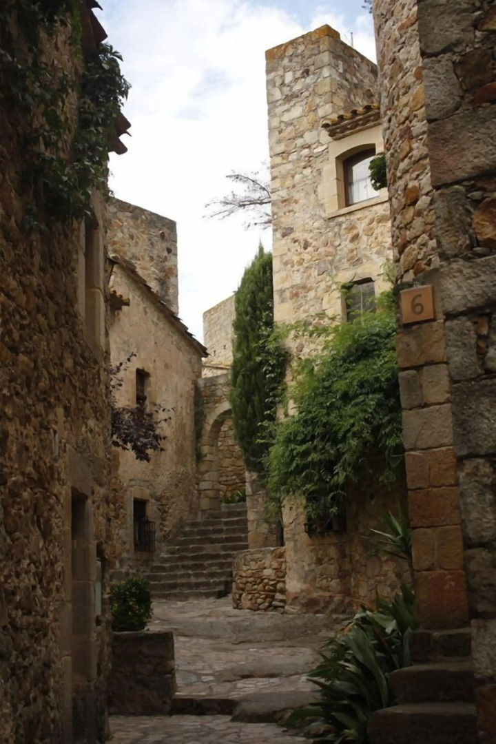 Mas Ferran Adults Only