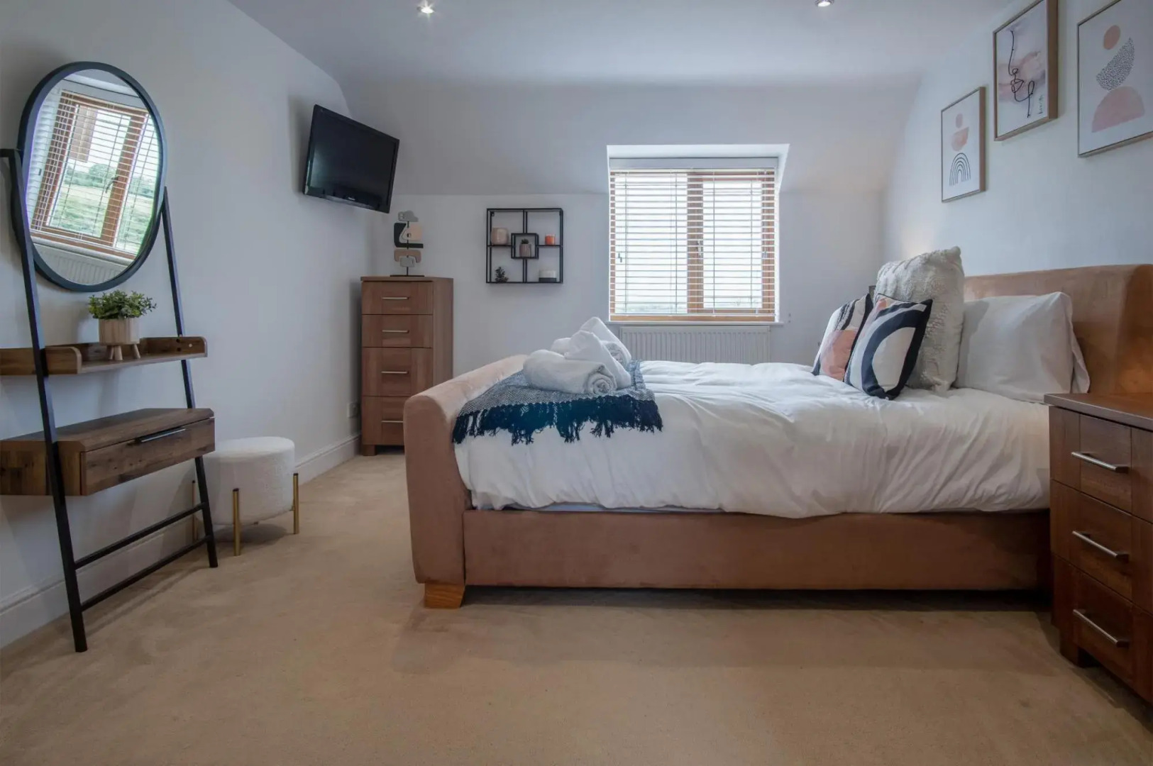 Knights Rest - 4 Bedroom - Princes Gate