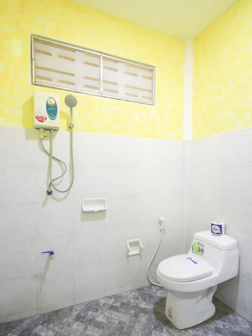 Ban Elephant Blanc Bungalow