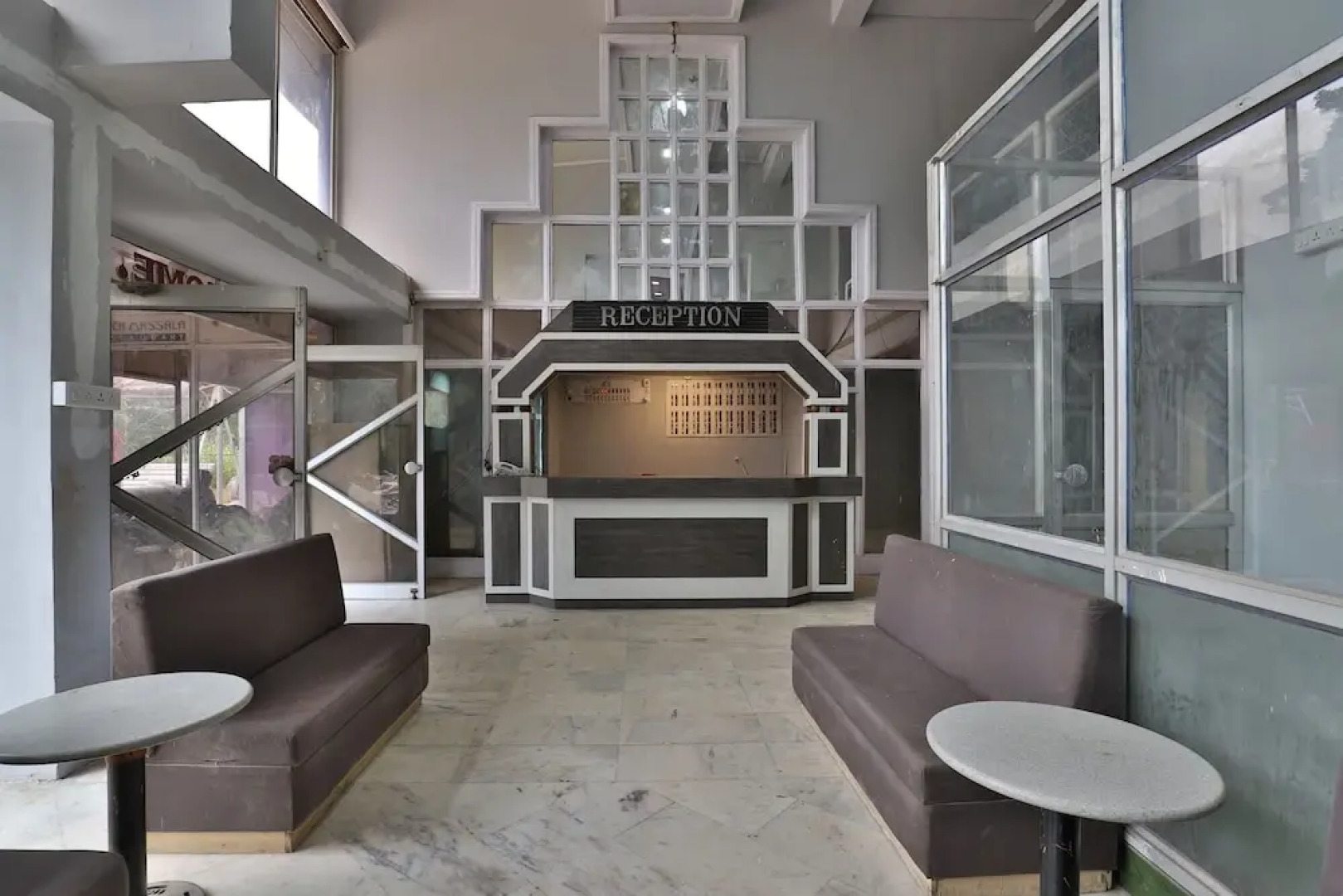 OYO 27796 Hotel Jubilee