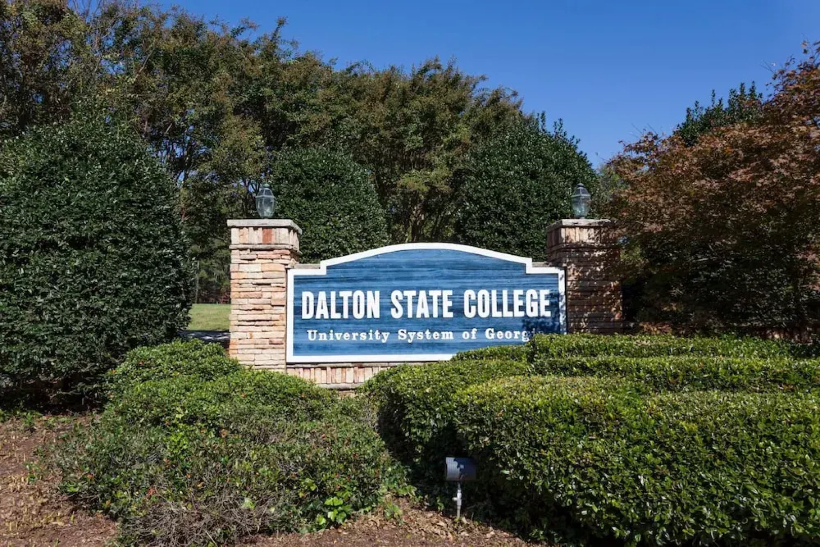 Super 8 Dalton/Convention Center Area