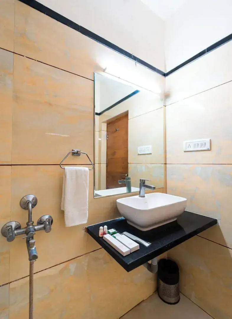 Hotel Royal Palace - Sagar