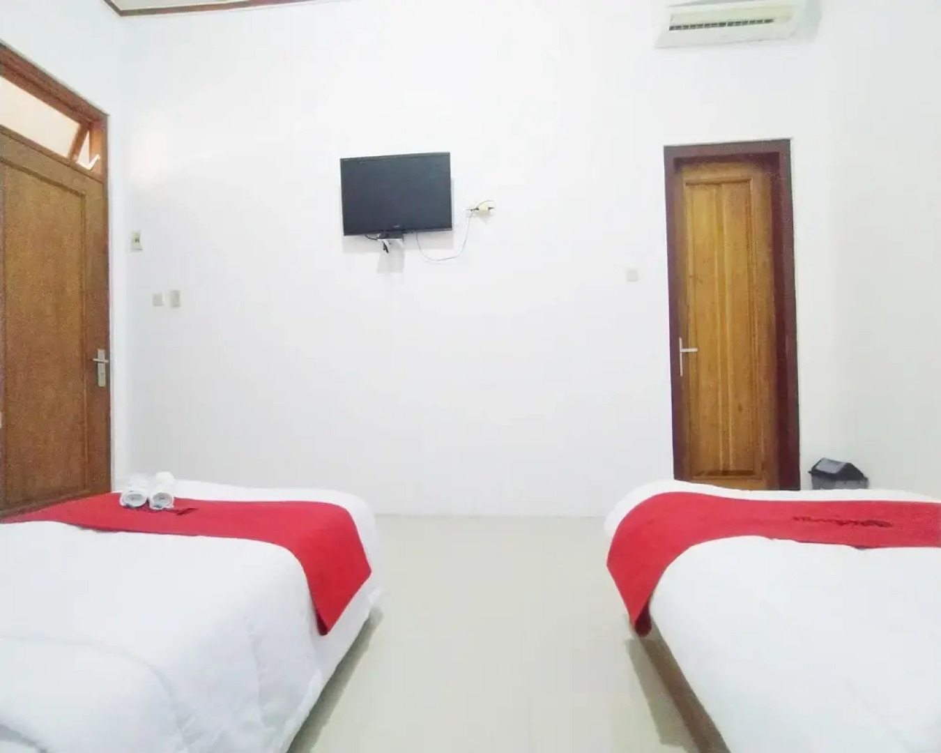 RedDoorz Syariah near Alun Alun Temanggung